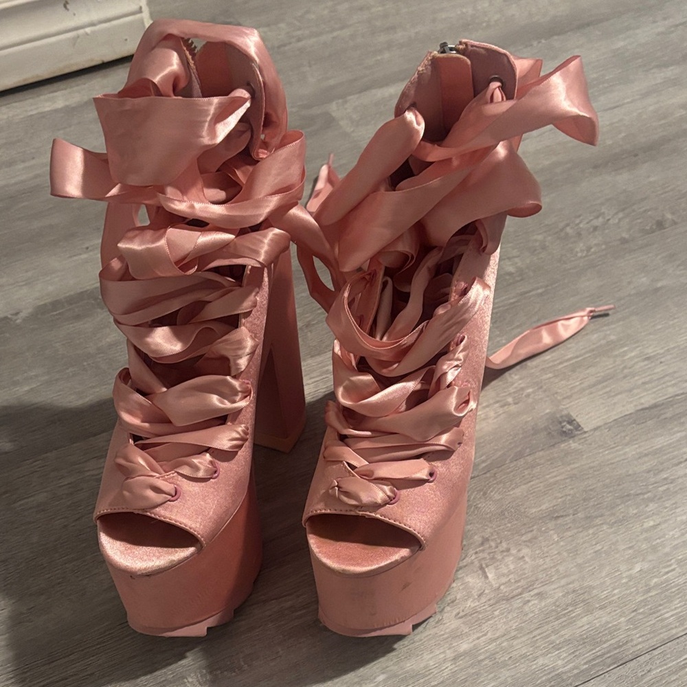 YRU Ballerina Pink Platform Heels